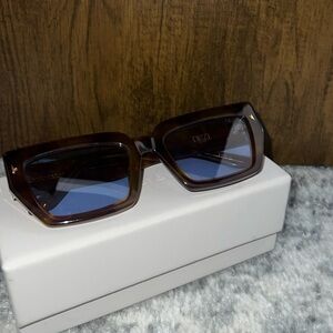Dezi Sunglasses | Switch Brown/Blue